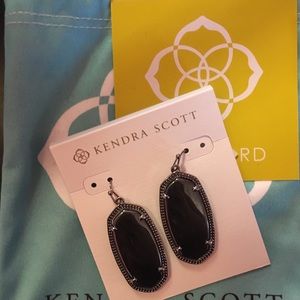 Kendra Scott Hematite Elle Earrings